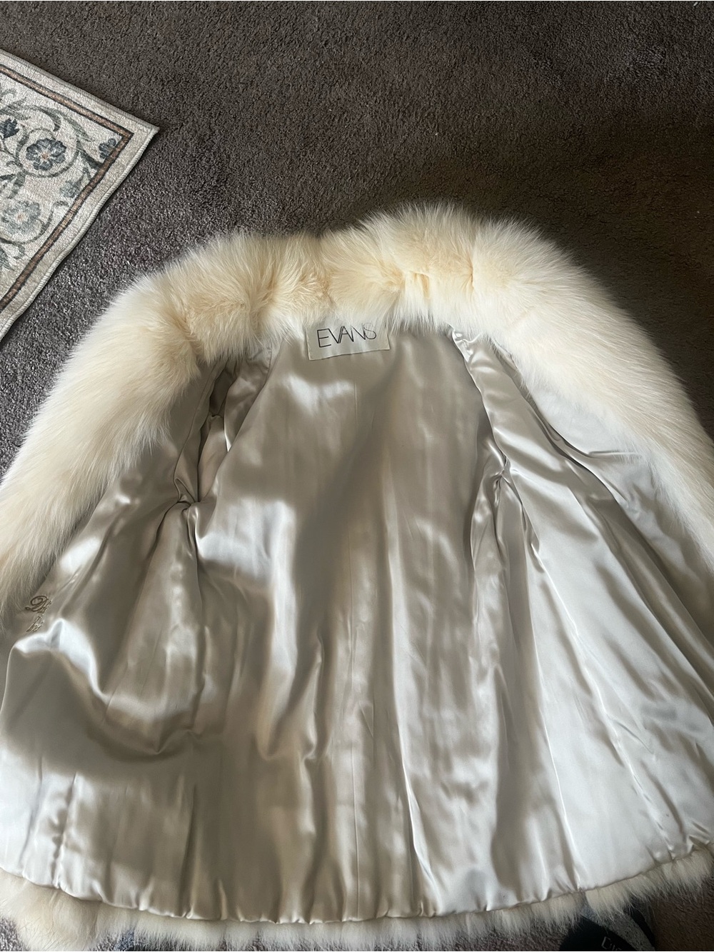 Evans Cream Satin Robe with Plush Fur Trim
